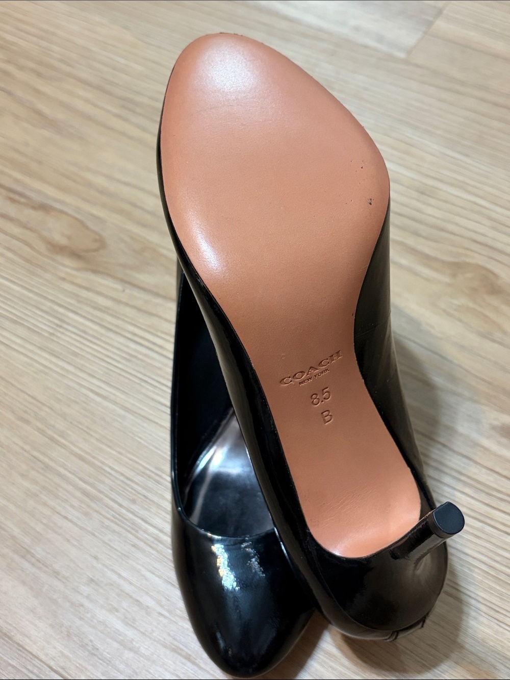 Coach Black Patent Leather Classic Pumps Heels Size 8.5B - Picture 6 of 7